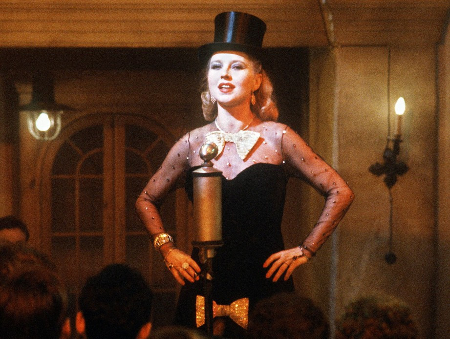 Lili Marleen Trailer, Kritik, Bilder und Infos zum Film Lili Marleen Trailer, Kritik, Bilder und Infos zum Film