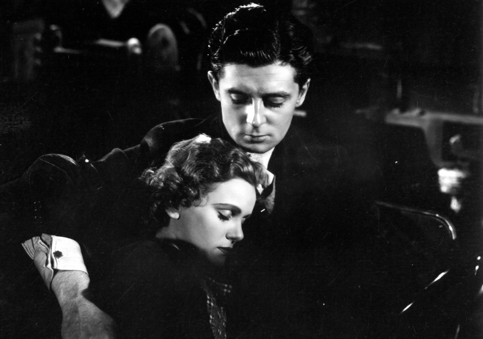 Jung und unschuldig Trailer, Kritik, Bilder und Infos zum Film