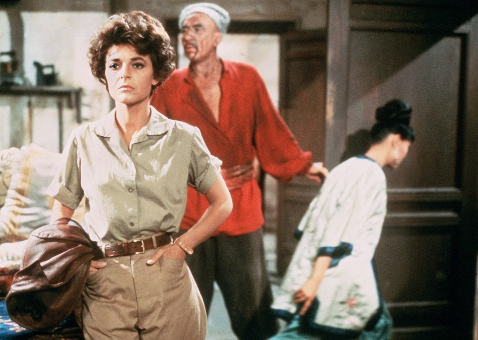 Sieben Frauen Trailer, Kritik, Bilder und Infos zum Film