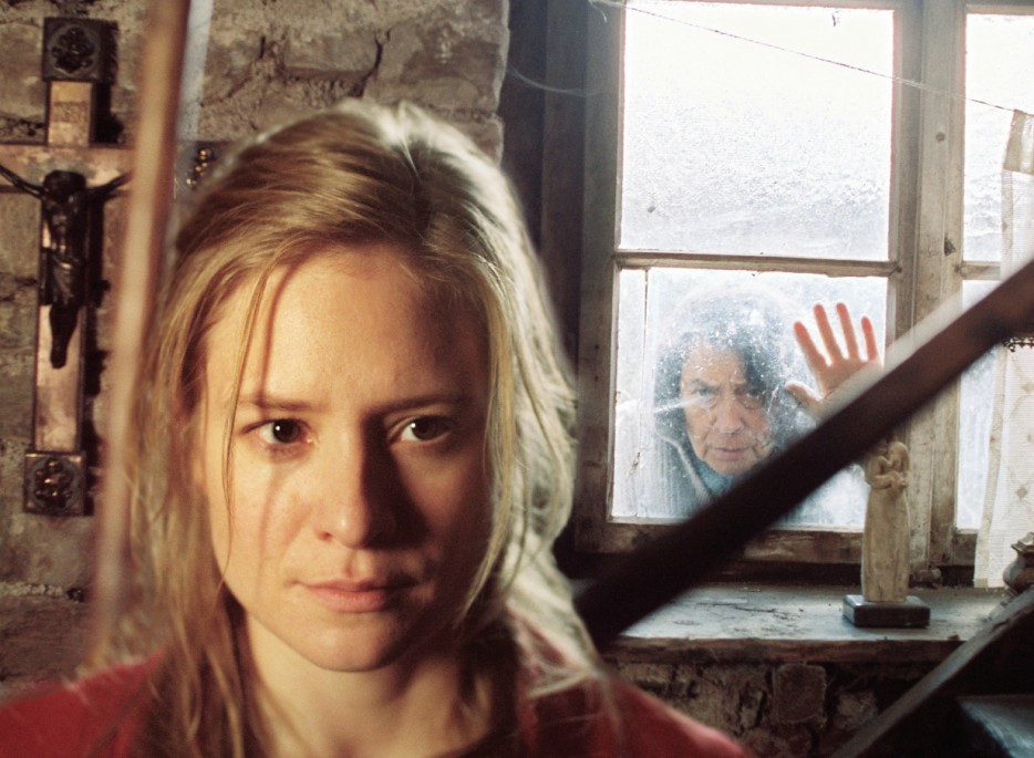 Tannöd Trailer, Kritik, Bilder und Infos zum Film
