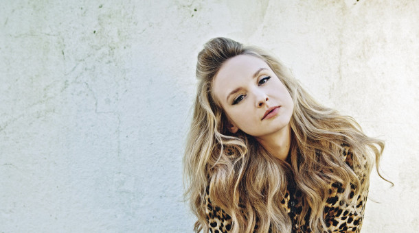 Die deutsche Jury für den Eurovision Song Contest 2015 steht fest. Unter anderem ist Sängerin Leslie Clio mit dabei.