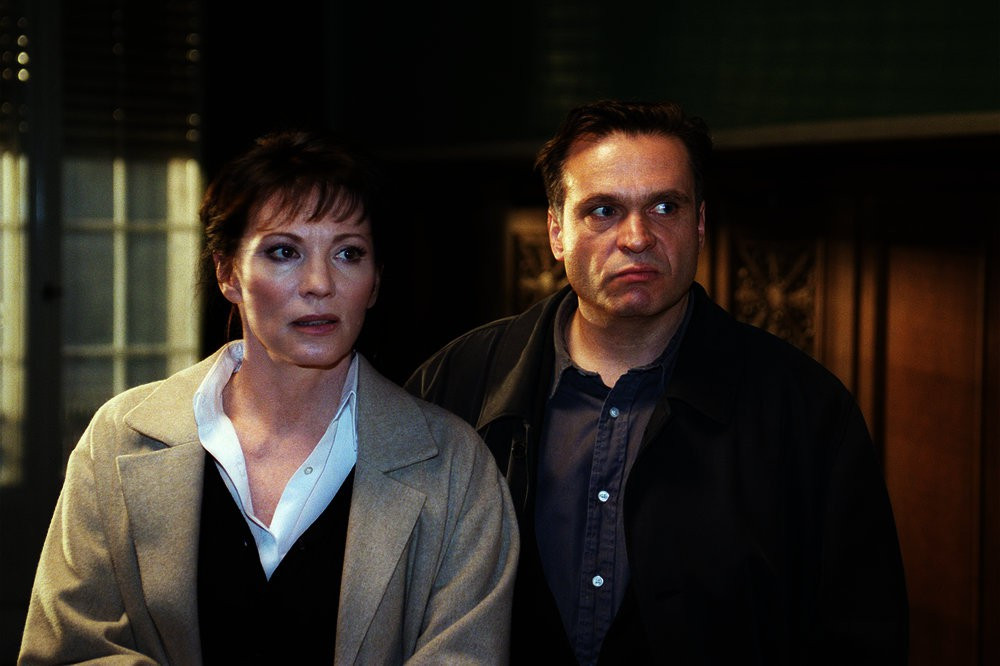 Rosa Roth Geschlossene Gesellschaft Trailer, Kritik, Bilder und